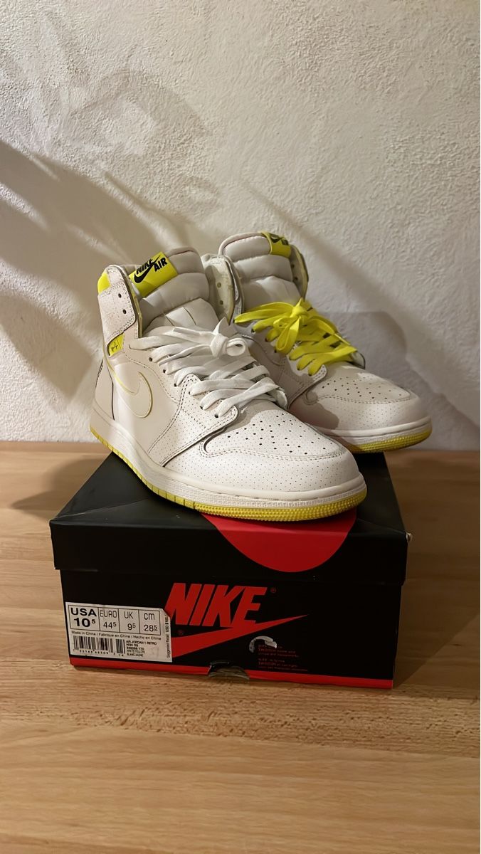 Scarpe da uomo: Jordan 1 Retro hoch First Class Flight – Nuovo (secondo la descrizione) da Altendorf venduto da TISPA.SHOP