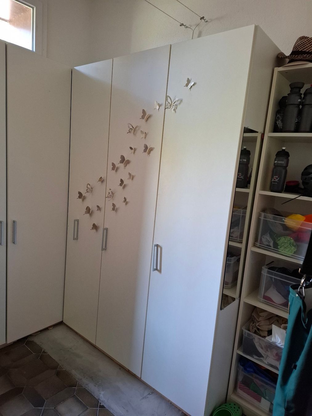 Schränke: Schrank – Gebraucht aus Rutschwil von ukr_82tp