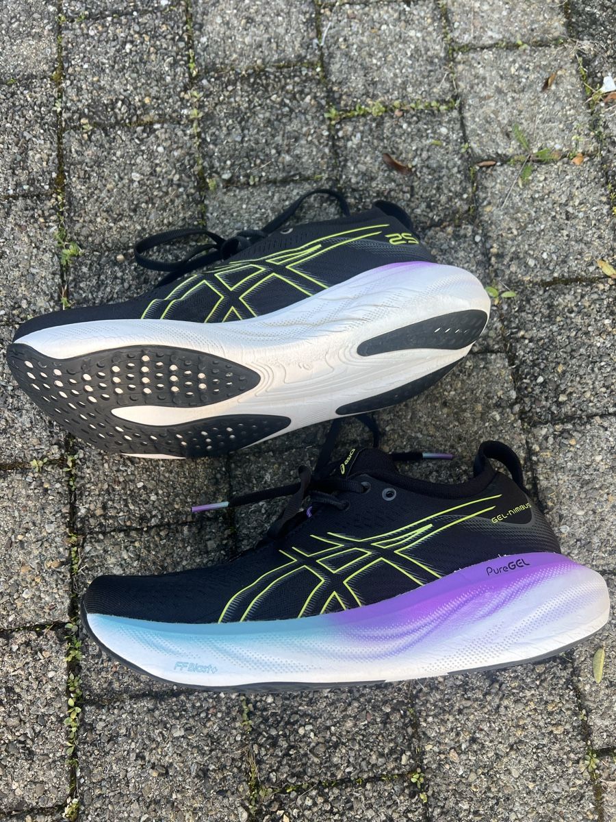 Asics Scarpe da donna: ASICS Turnschuhe – Usato da Bülach venduto da Cucculi 1
