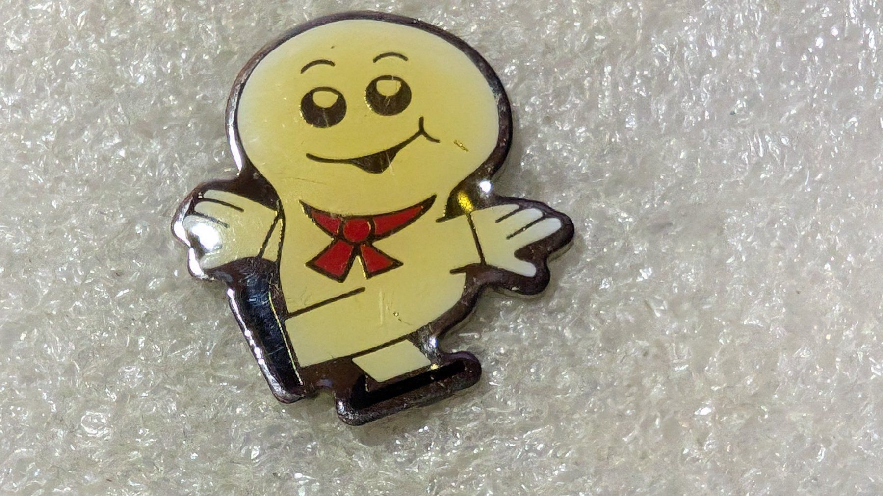 Plaketten & Abzeichen: Ansteckpin 167: Maga Bio – Gebraucht aus Oppligen von Pin-Fall-Shop