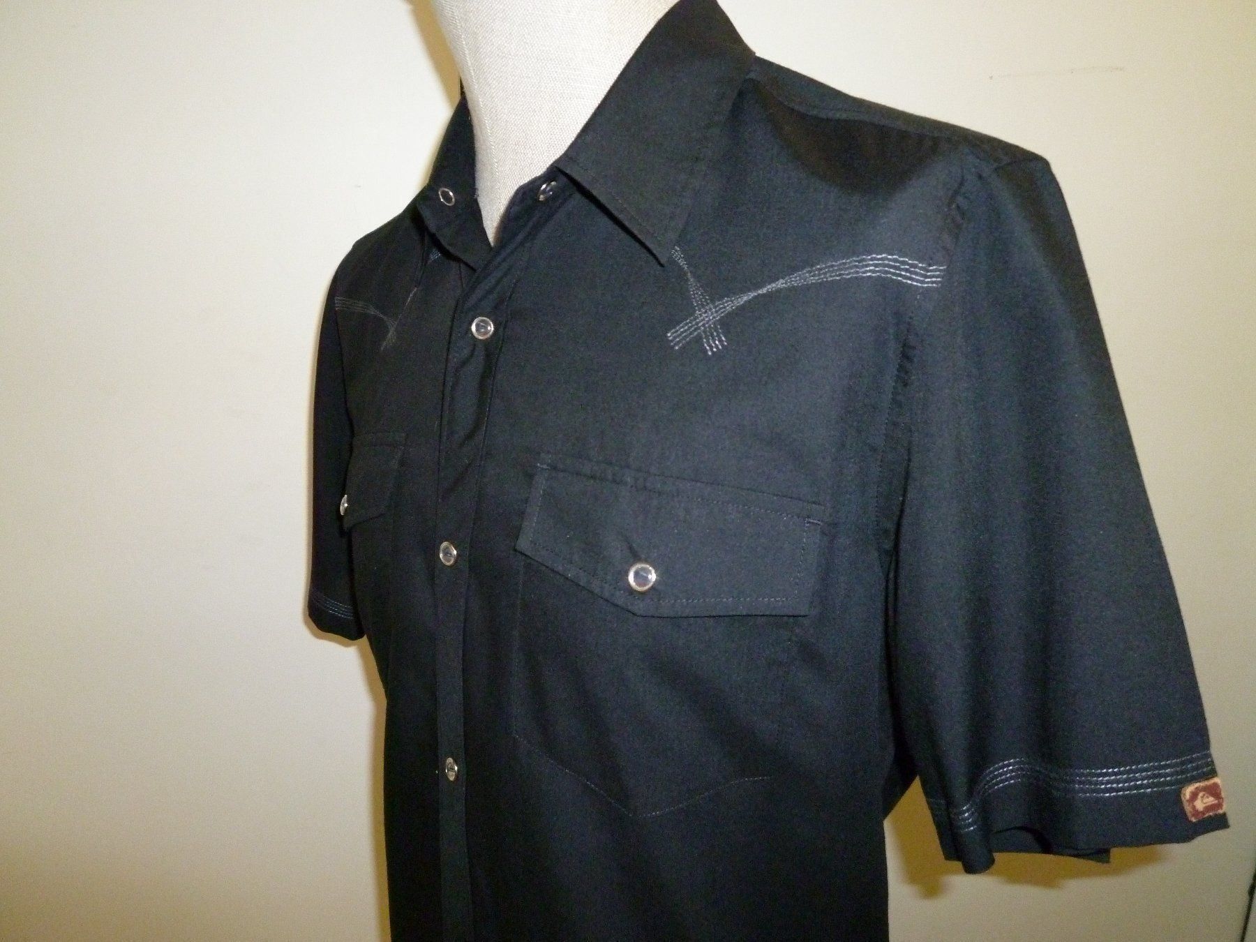 Camicie: Quicksilver Casual Hemd kurzarm – Usato da Obfelden venduto da Masme 2