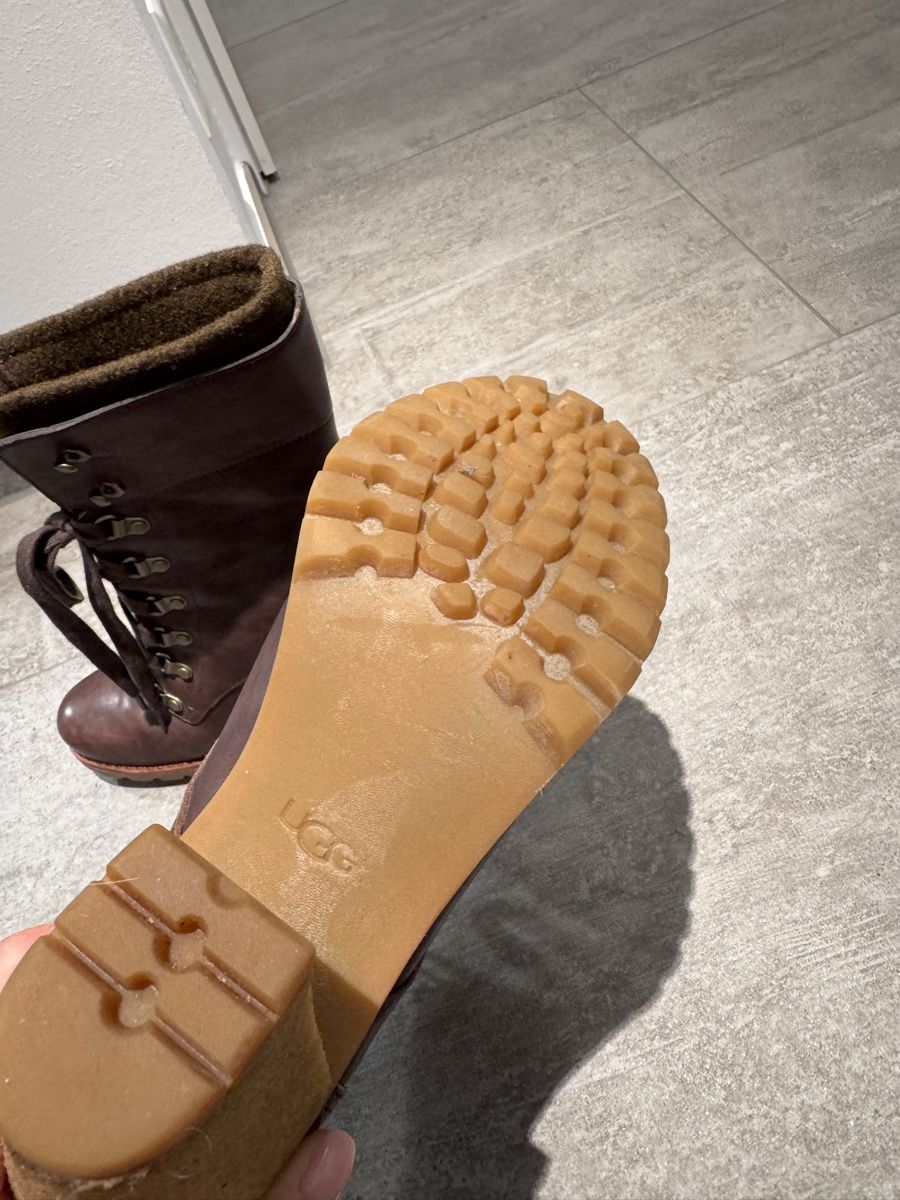 Ugg Scarpe da donna: UGG Boots / Stiefeletten Gr. 39 – Usato da Winkel venduto da Spaedi0 6