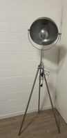 Studio Stehlampe auf Stativ Silber