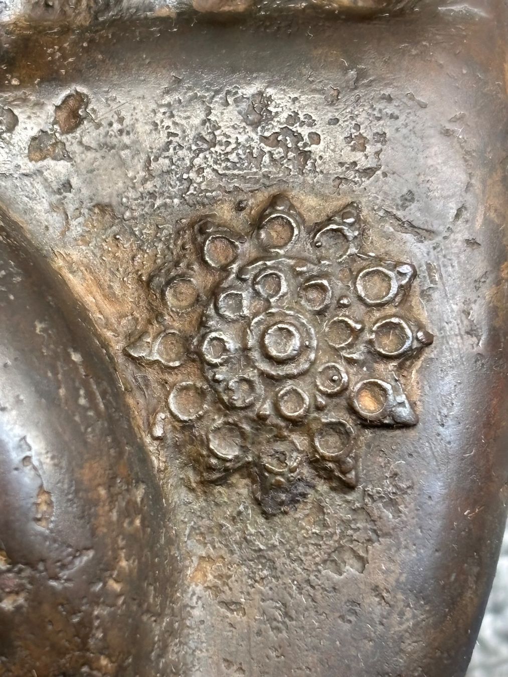 Sculture & Statue: Mudra Buddhas Hand Gusseisen antik – Usato da Hinwil venduto da DaniBachman 6