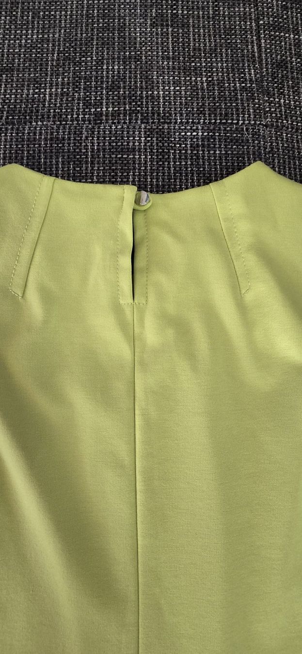 Vestiti: Schönes, hellgrünes Kleid mit Reissverschlüssen, Grösse 38. – Usato da Möhlin venduto da bea_gb97 2
