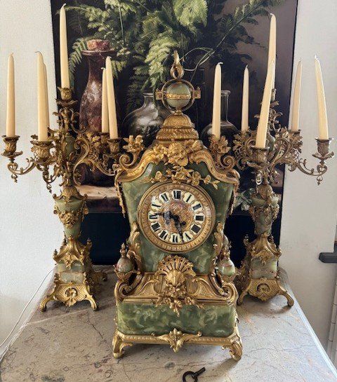 Camini: Prunk Pendule mit Kerzenleuchtern um 1880 – Usato da Burgdorf venduto da Tanthony