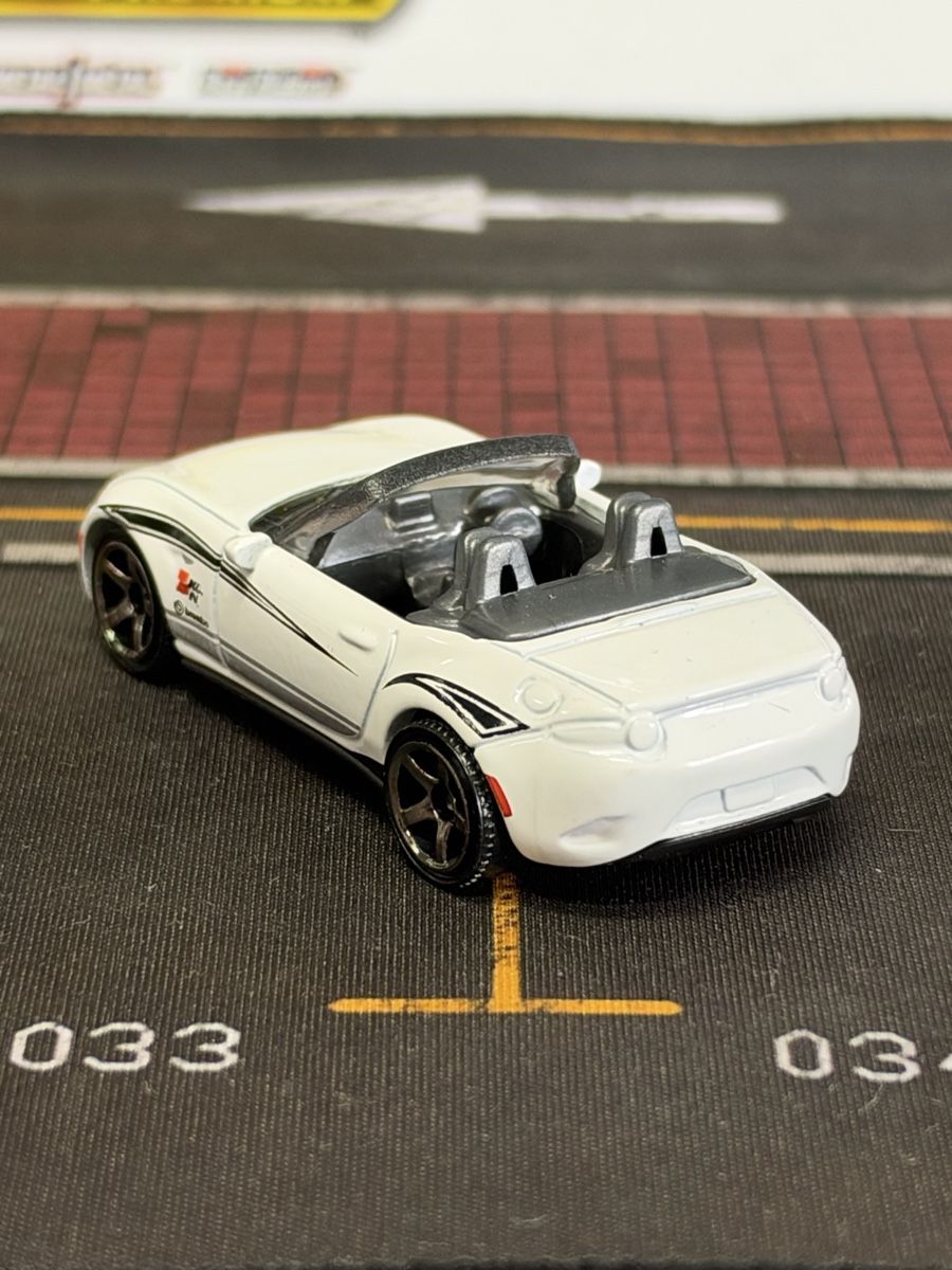 Matchbox Modellautos: Matchbox Mazda MX-5 Miata blanche – Gebraucht aus rolle von Noma-collectible 2