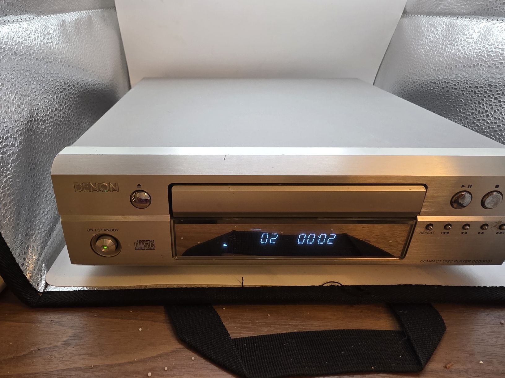 CD: Denon CD-Player DCD-500AE - Top Zustand - Silbern – Usato da Arbon venduto da MadameLuLa9320 3