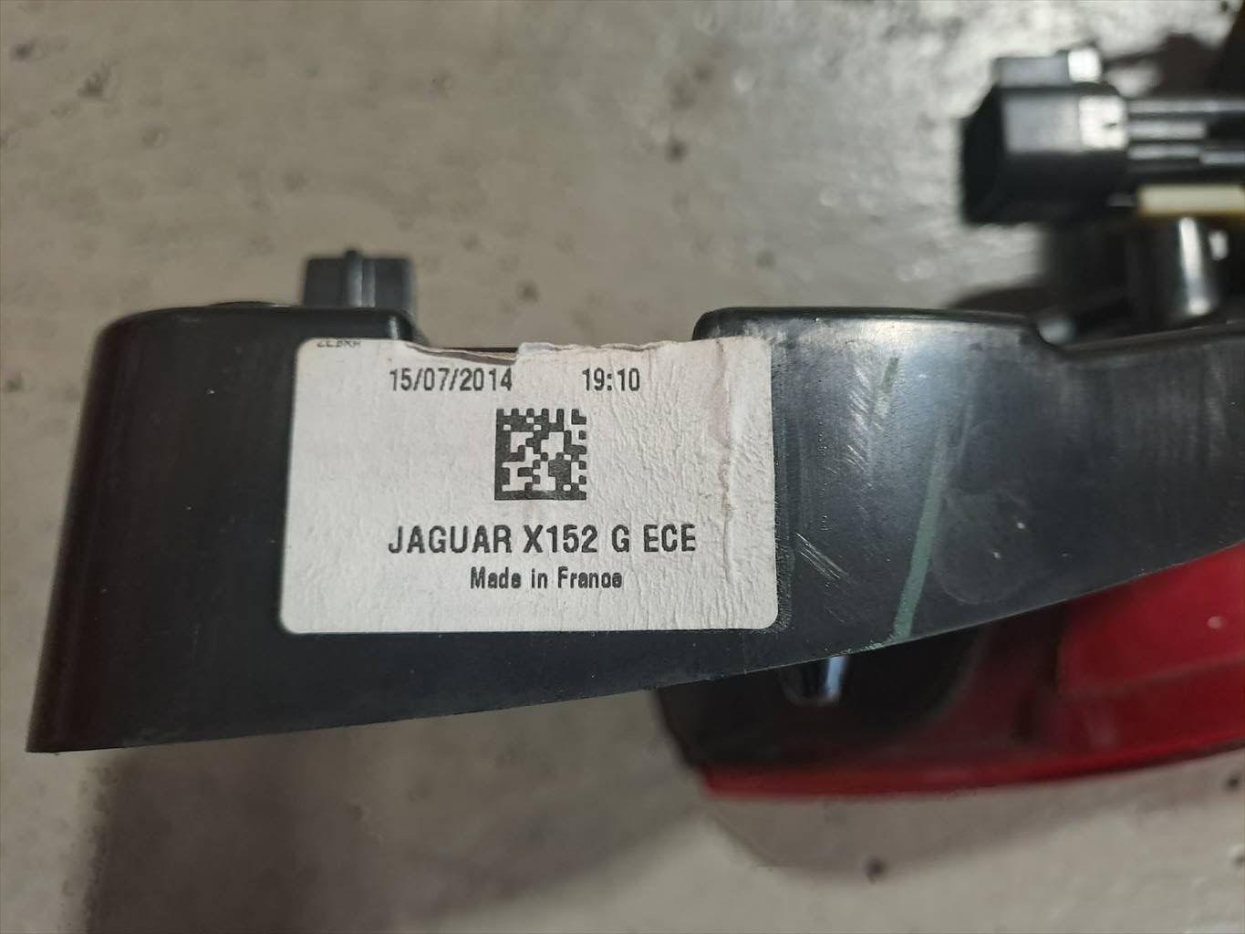 Jaguar Tutti pezzi di ricambio auto: Schlusslicht zu Jaguar F-Type – Usato da Reichenburg venduto da T864RX 3