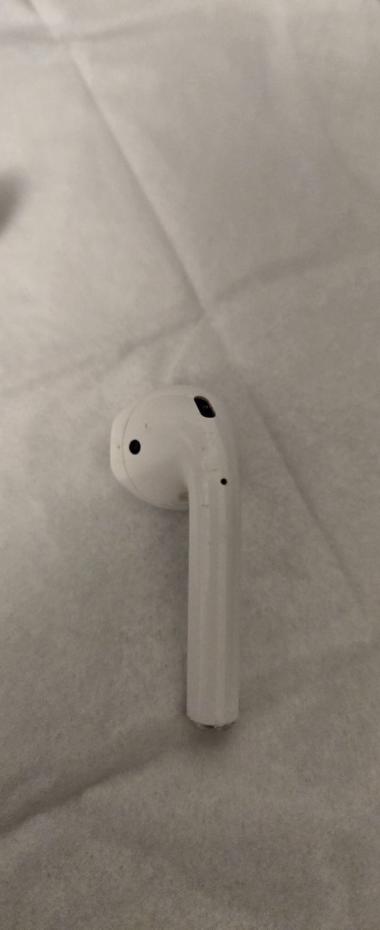 Apple Cuffie: Apple AirPods mit Ladecase – Usato da Neuenhof venduto da archia 2