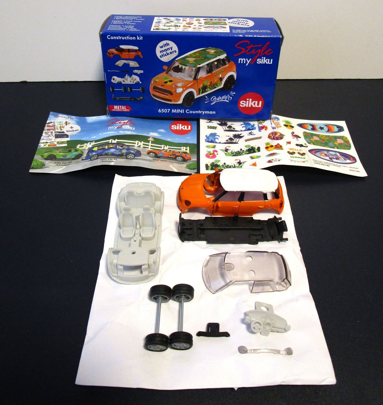 Siku Voitures modèles: SIKU MINI COUNTRYMAN - 6507 " CONSTRUCTION KIT – Neuf avec emballage d'origine à Chêne-Bourg par breno56