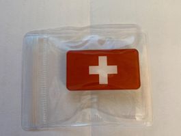Badge - drapeau suisse - neuf