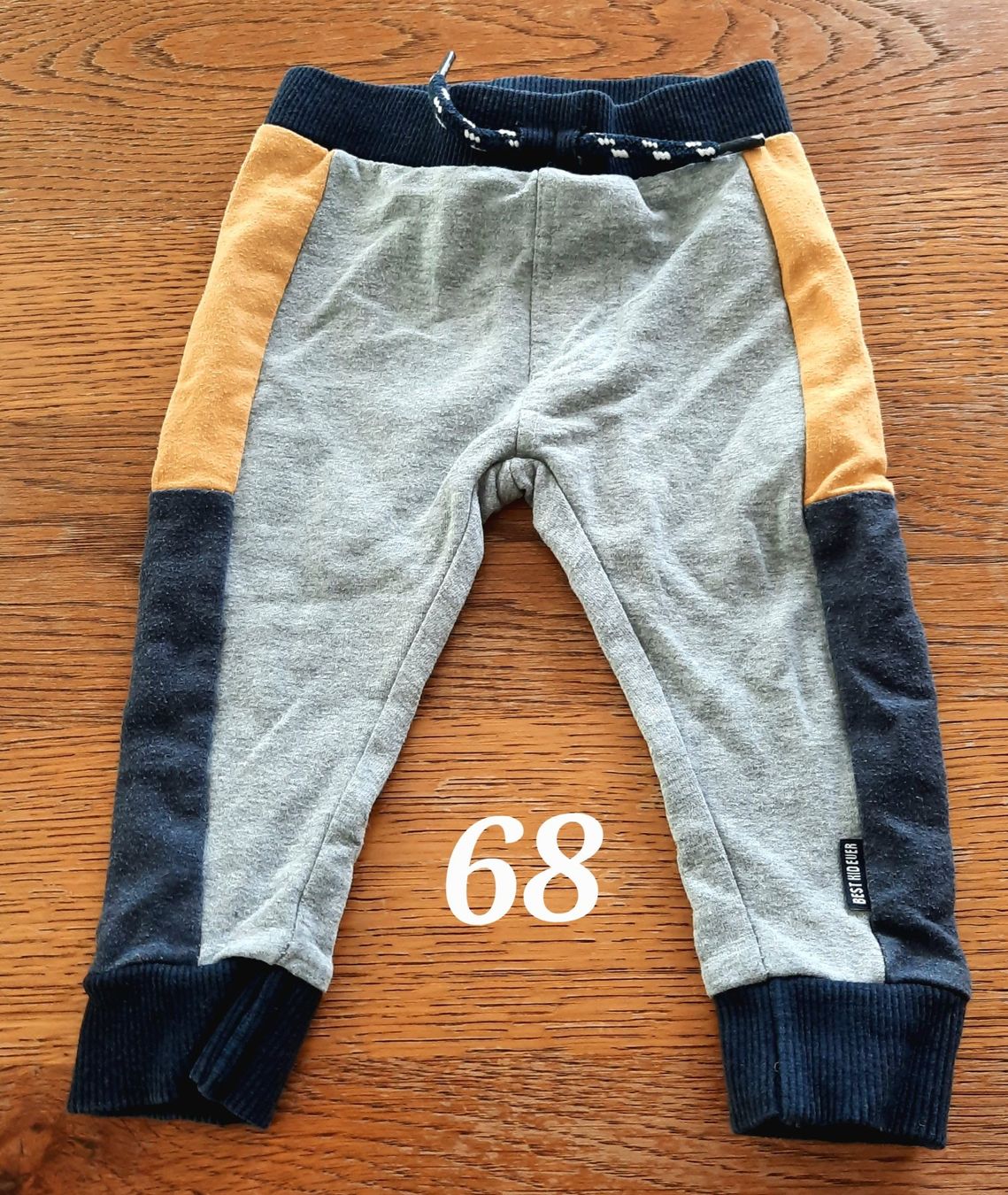 Pantaloni: 8x Hose in Grösse 68 – Usato da Reiden venduto da armand8