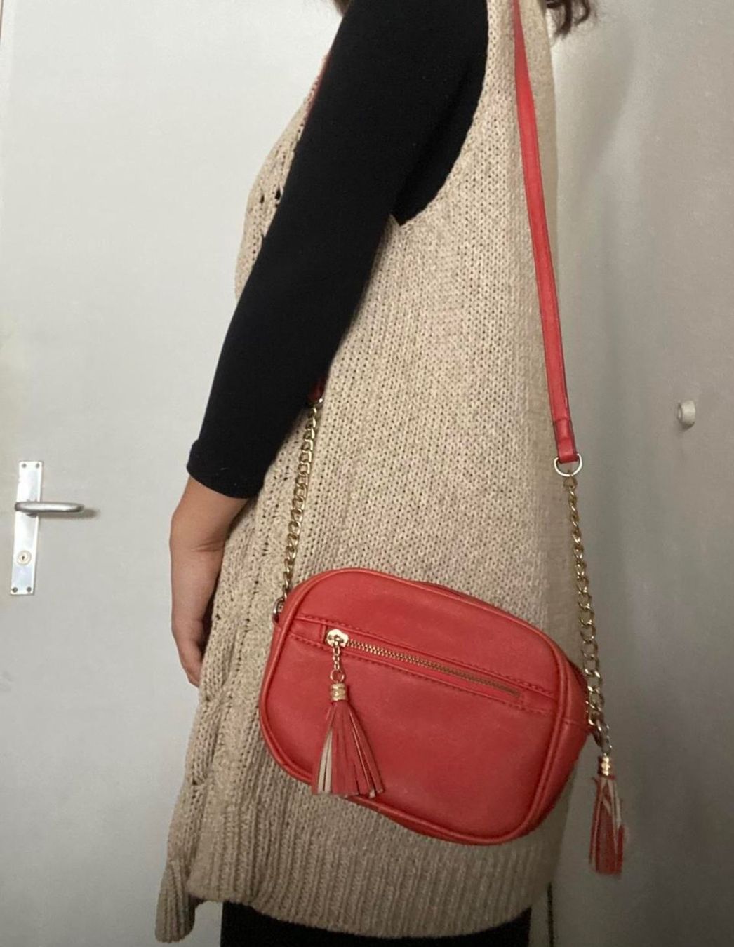 Taschen für Damen: Rote Umhängetasche – Gebraucht aus Zürich von mar_6xcq 3