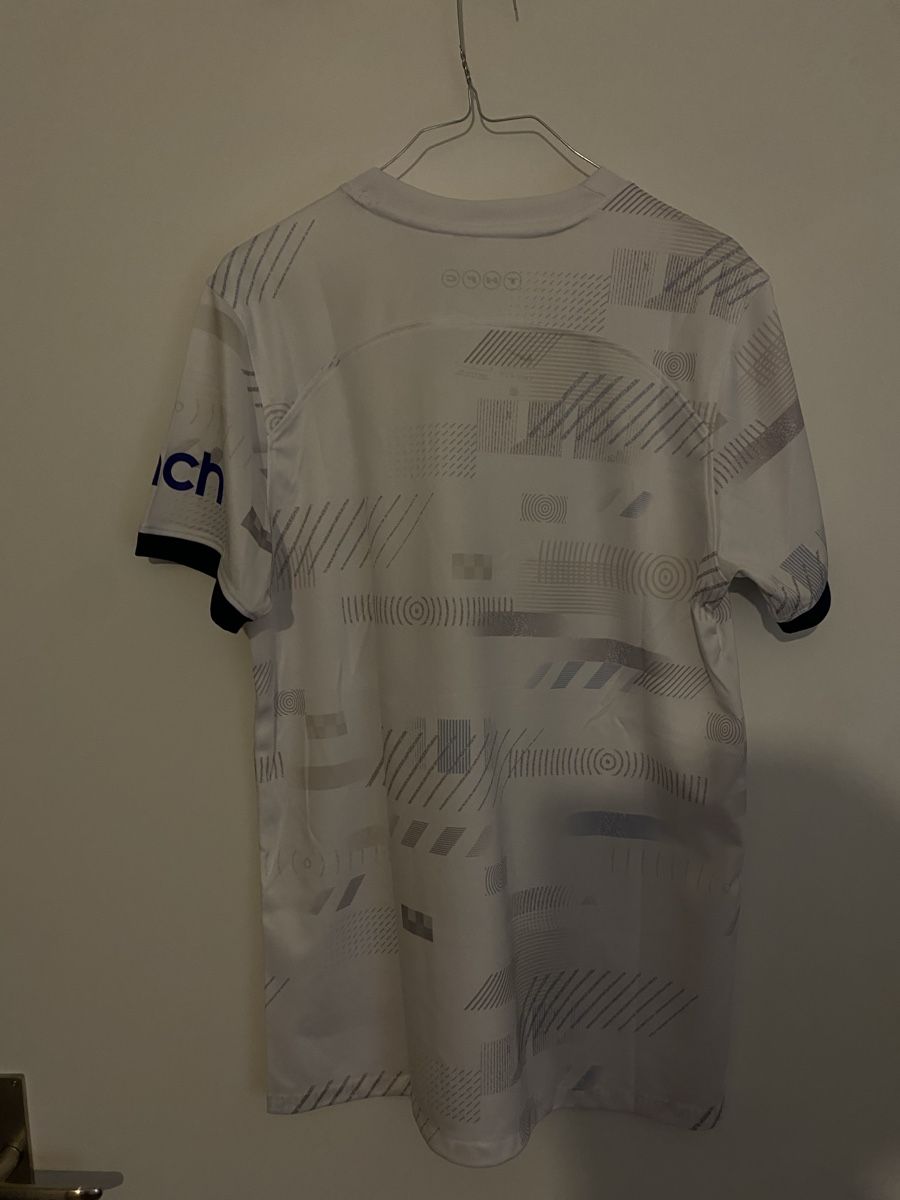 Tottenham Canottiere & Pantaloni: Tottenham Home jersey - M – Nuovo (secondo la descrizione) da Schlieren venduto da MajinCorina 1