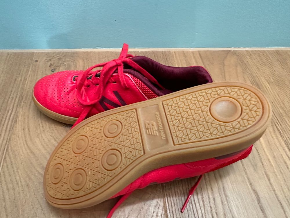 New Balance Sneaker Hallenschuhe Gr. 31 Kaufen auf Ricardo