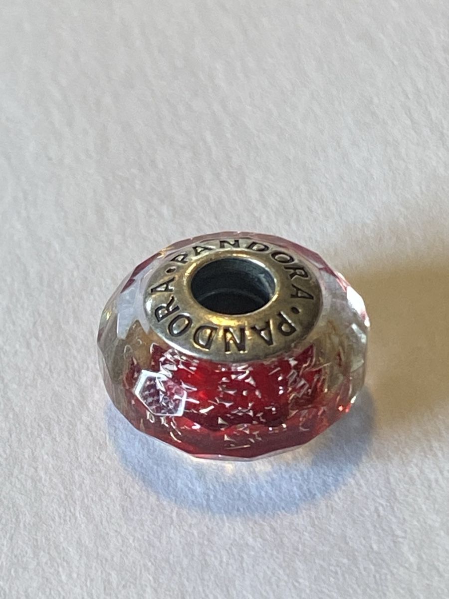 Pandora Altri gioielli: Pandora red glass charm – Usato da St-Cergue venduto da noabzz