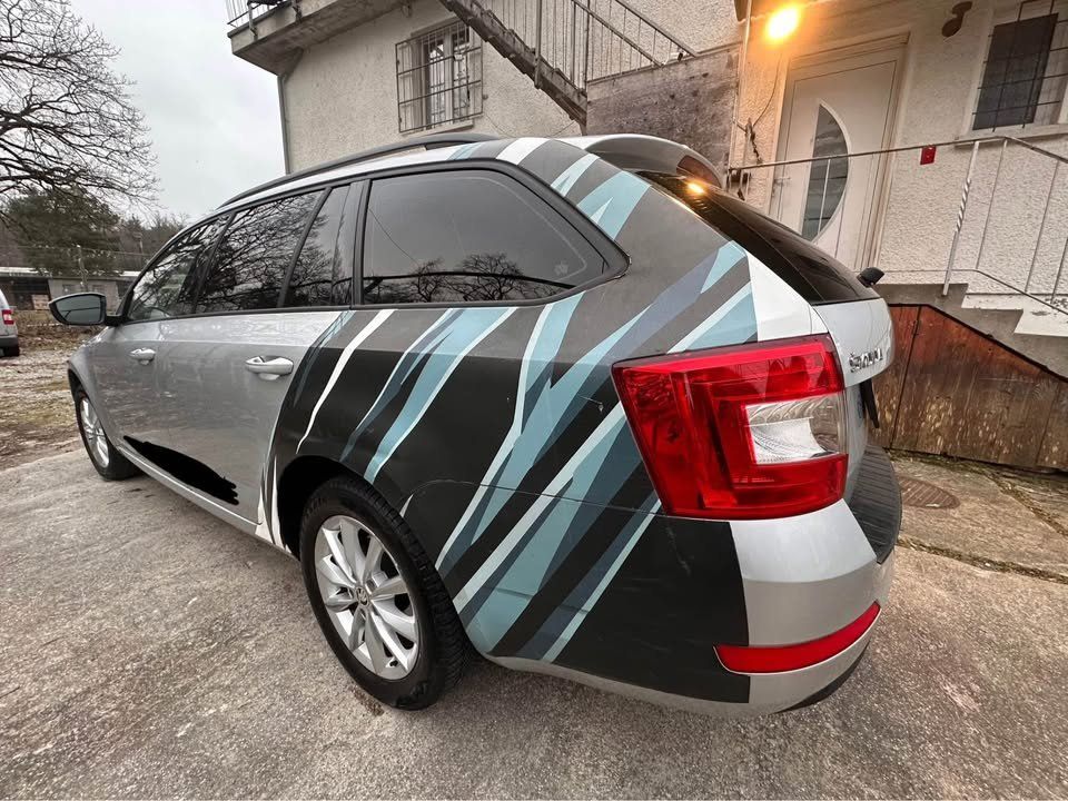 Skoda Automobili: Skoda Octavia C 2.0D 4 x 4 – Usato da Fahrweid venduto da Outlet-luxus 5