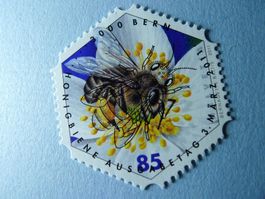 2011 Sondermarke Honigbiene 1383  ET Vollstempel