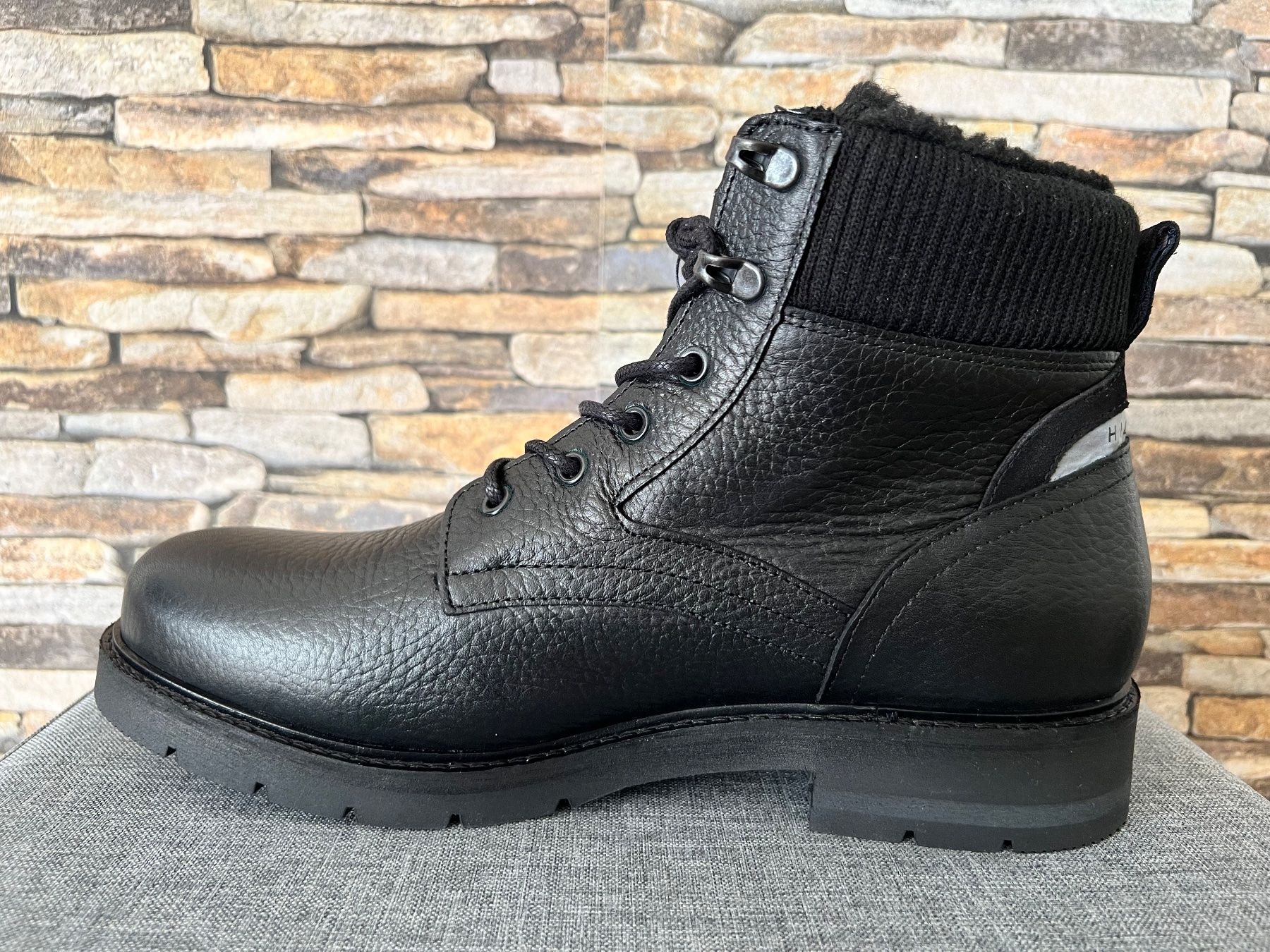 Tommy Hilfiger Scarpe da uomo: Tommy Hilfiger Warm Corporate Gr. 45 – Nuovo e nell'imballaggio originale da Bern venduto da No1e 6