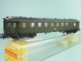 Liliput 286 70 SNCF 2 Kl. Personenwagen, neuwertig