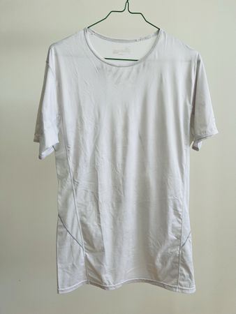 T-shirt Mizuno DryLite homme, taille S, idéal pour le sport!