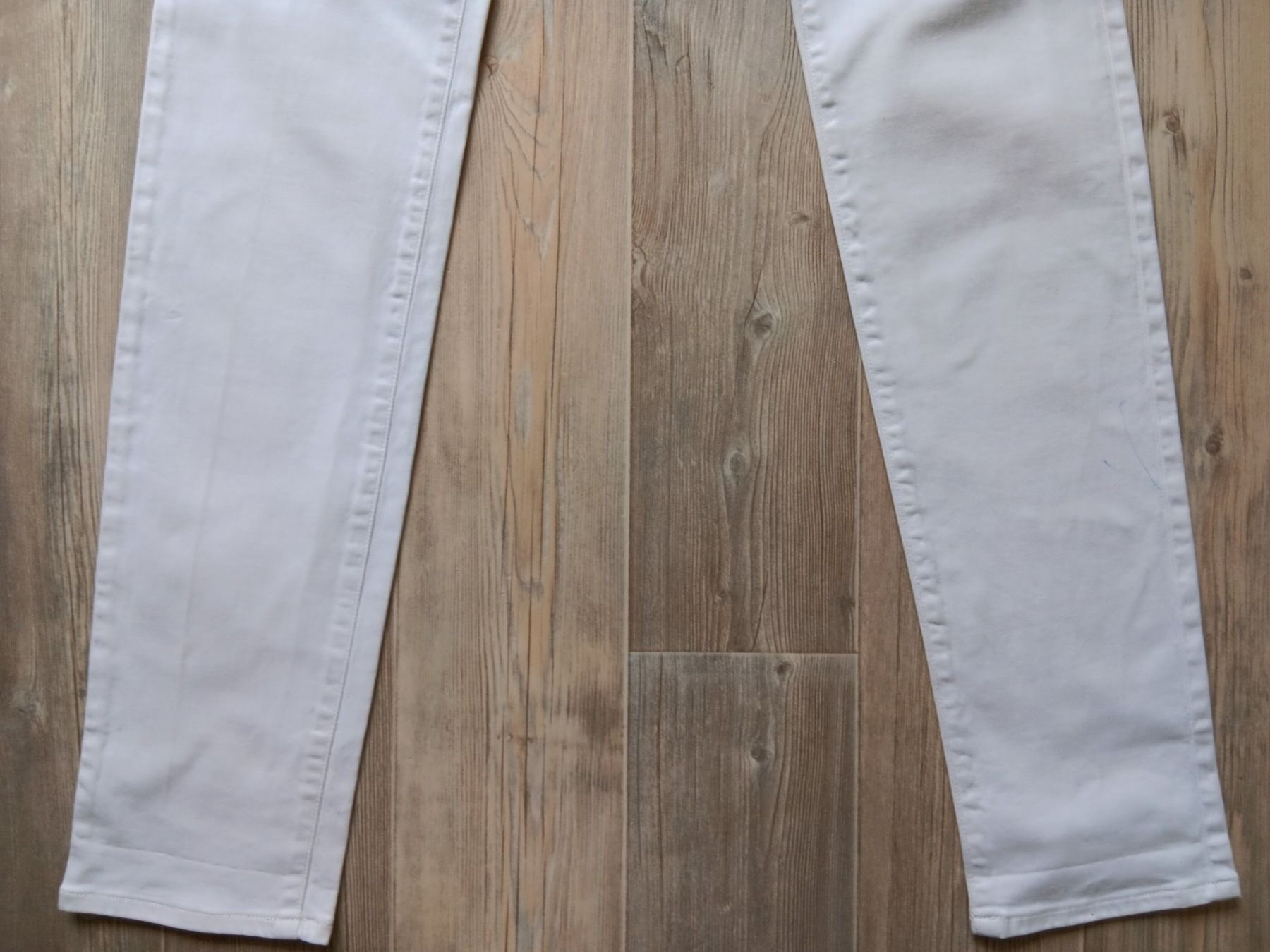 Armani Jeans: AJ ARMANI JEANS Jeans taille / Grosse 30 – Usato da Cossonay-ville venduto da Super-Price-Quality 3