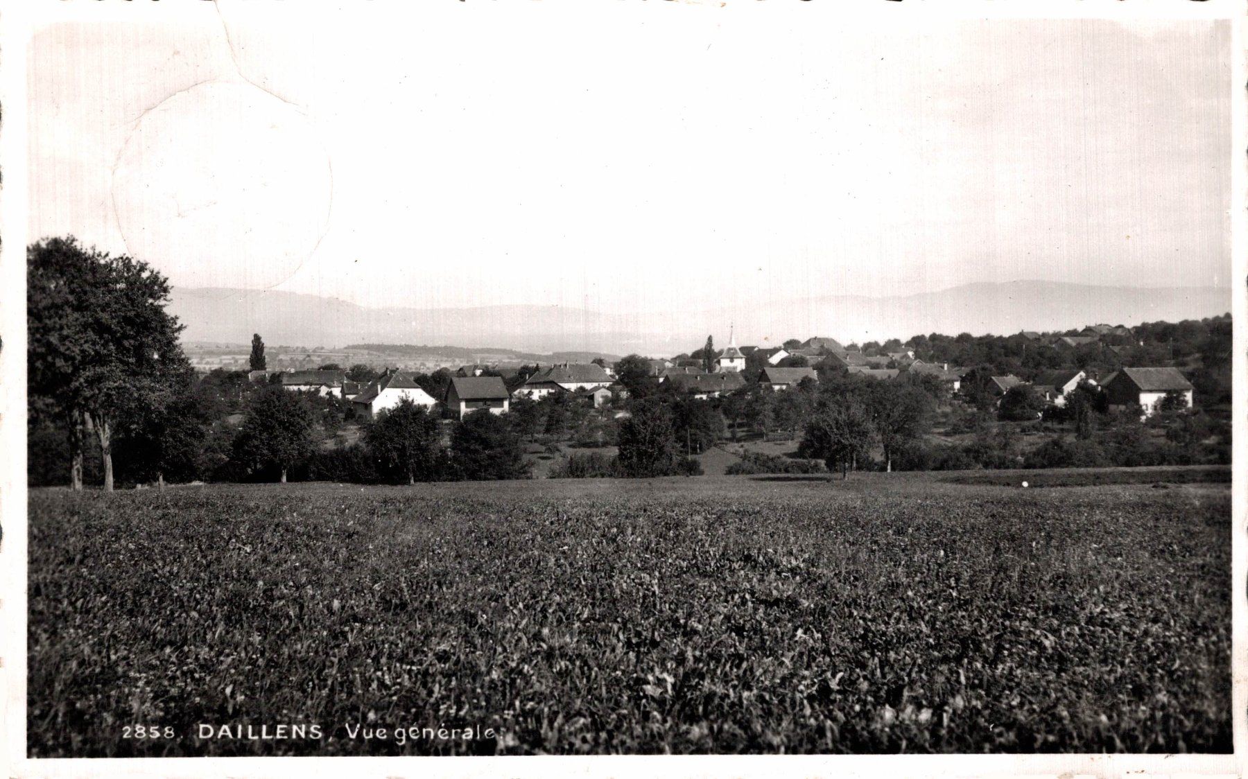 Cartoline postali: Daillens. Vue générale – Usato da Bronschhofen venduto da Astore