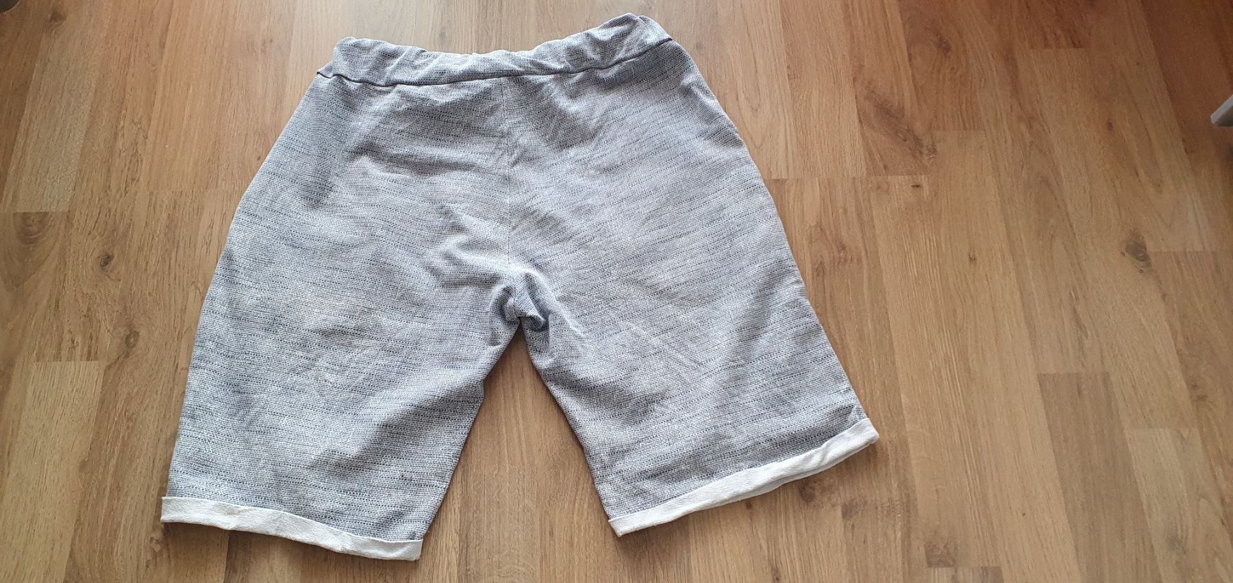 Hosen: Shorts Gr. S, ab CHF 1.00! – Gebraucht aus Wallenwil von Rainbow45 1