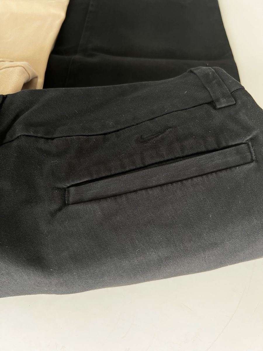 Nike Pantaloni: Damen Golferhosen Gr. 36 – Usato da Bellmund venduto da been.mlr 3