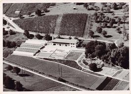 Wer weiss wo? Dornach? Luftbild um 1954, fehlerhaftes Datum!