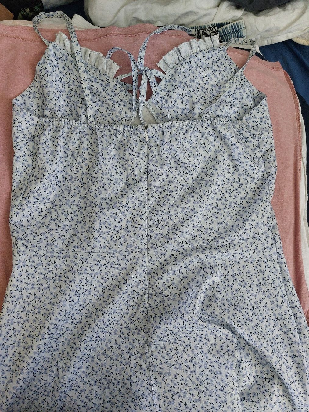 Kleider: Kleid Blumenmuster blau weiss Grösse S/M – Gebraucht aus Gwatt (Thun) von B.D.999 2