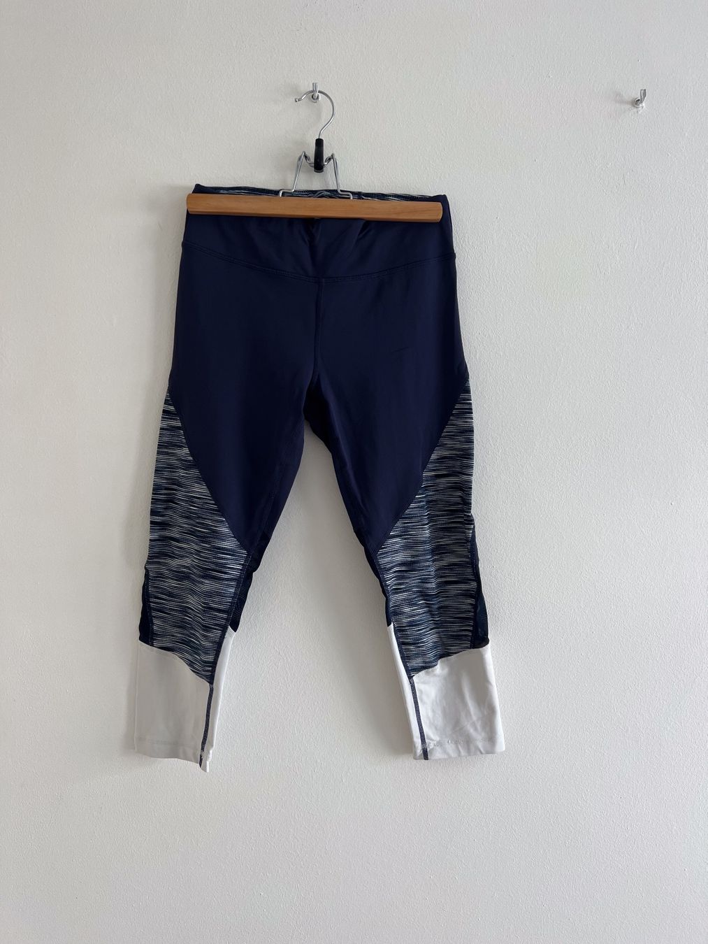 Tommy Hilfiger Leggings: Leggings Tommy Hilfiger XS – Gebraucht aus Losone von Misssslucie