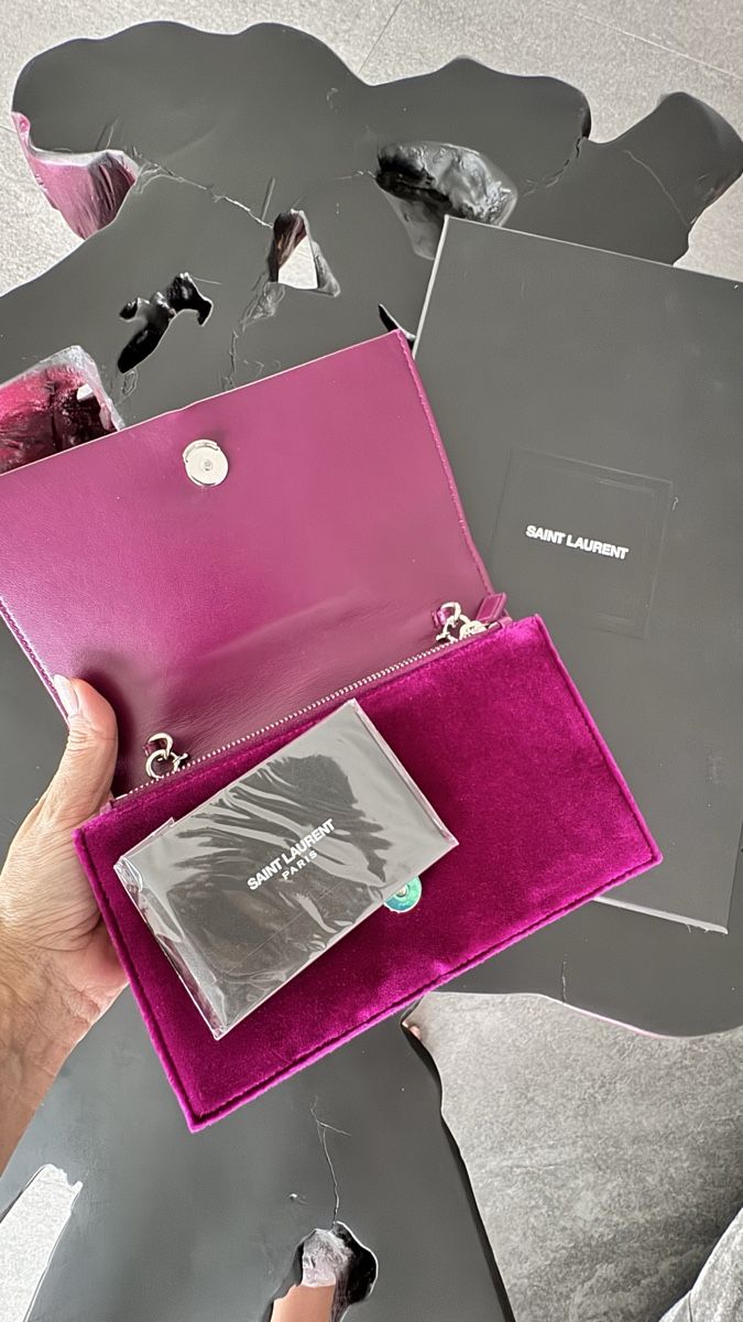 Saint Laurent Borse da donna: Saint Laurent Clutch YSL – Usato da Mörigen venduto da TimelessFinds 5