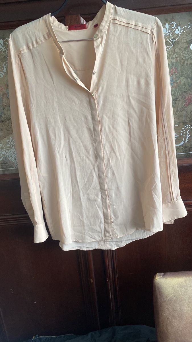 Hugo Boss Camicette: Hugo Boss Bluse Hemd Oberteil – Usato da Obfelden venduto da tan_9lj9 1