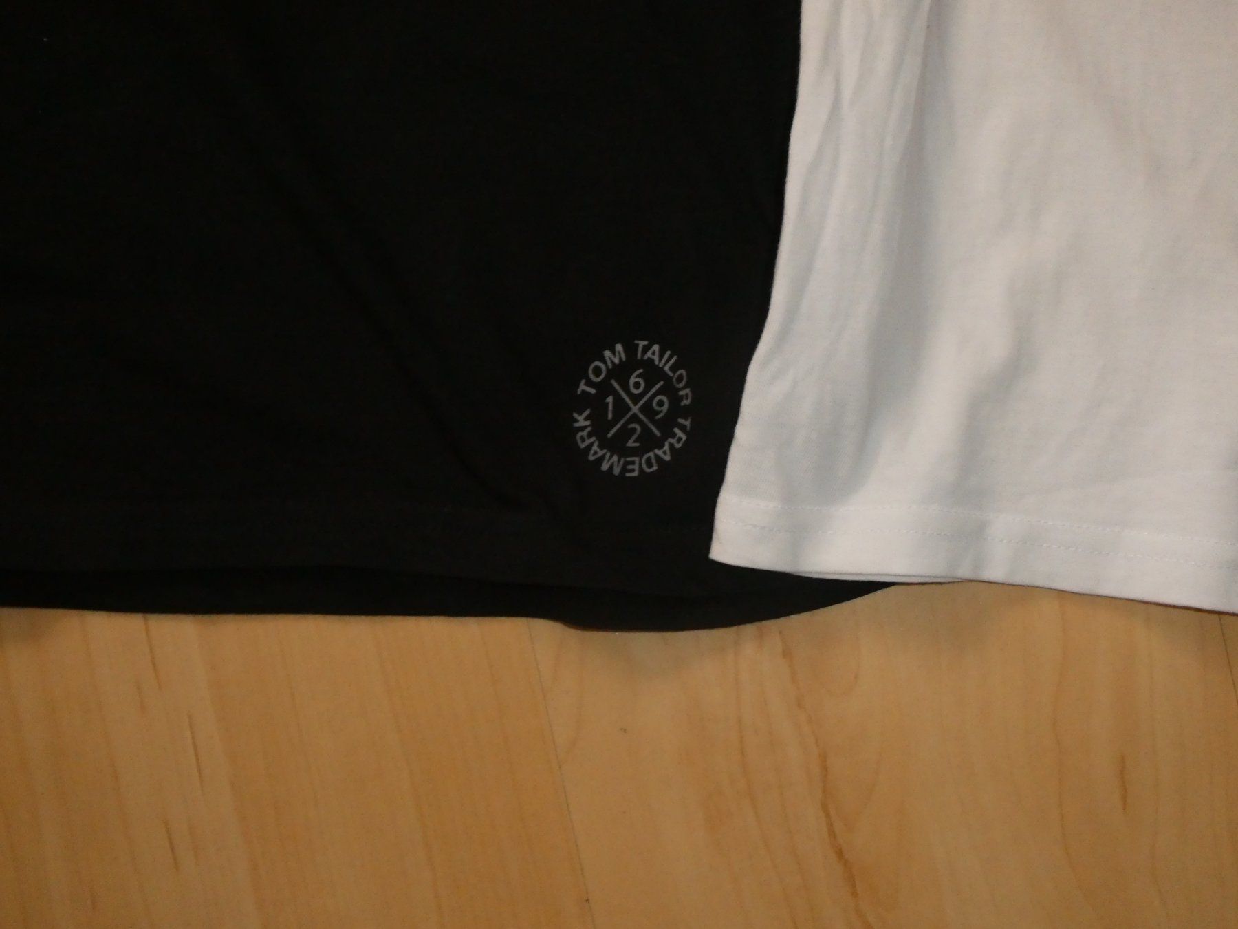 Tom Tailor T-shirt: Tom Tailor T-Shirts, Schwarz & Weiss, Grösse S – Usato da Mels venduto da KOSL 5
