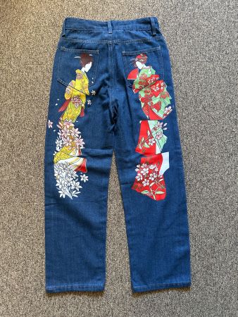 Damen Jeans blau mit Geisha Motiv