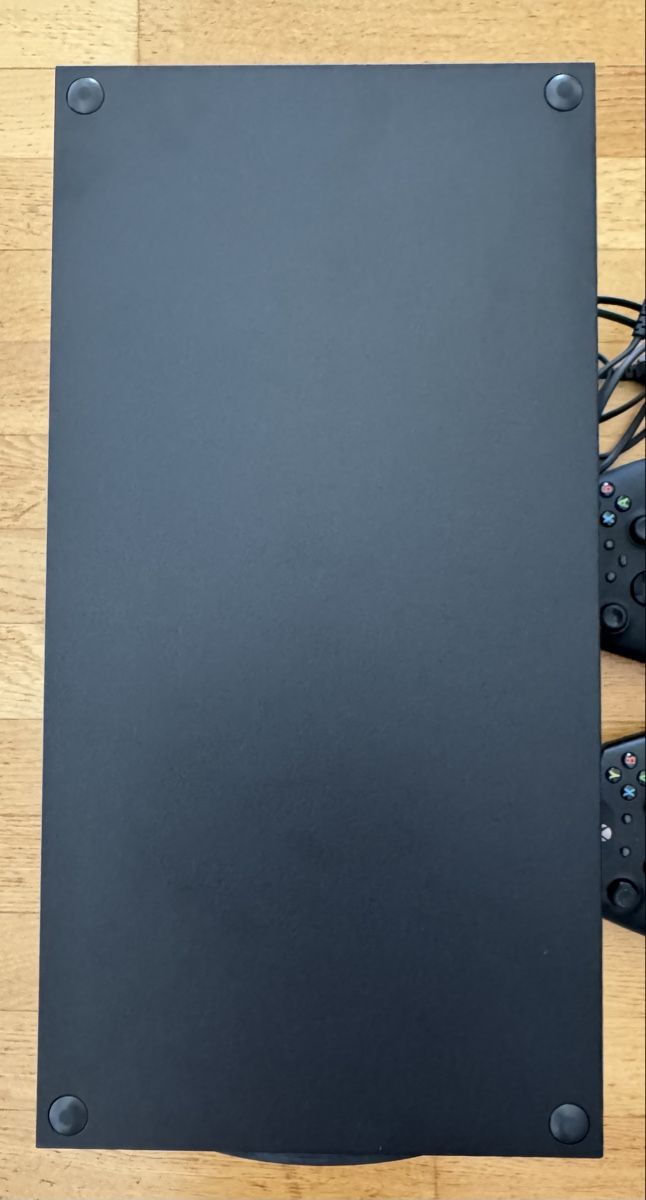 Microsoft Console: Xbox Series X 1TB + 2 Controller + 1 Akku + 8 Games – Usato da Wettingen venduto da lutenus 3