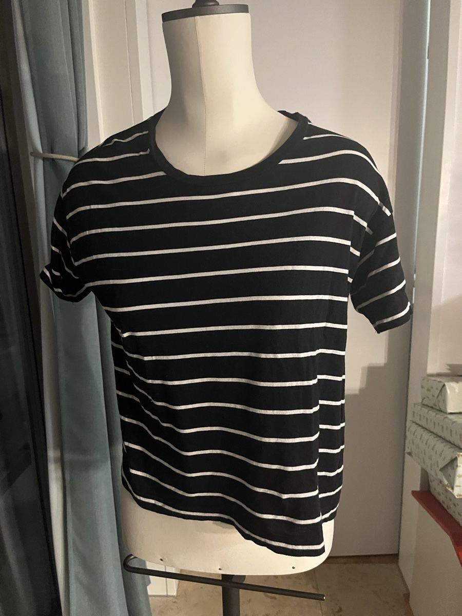 Mango T-shirt: Mango Tshirt – Usato da Zollikerberg venduto da LLV