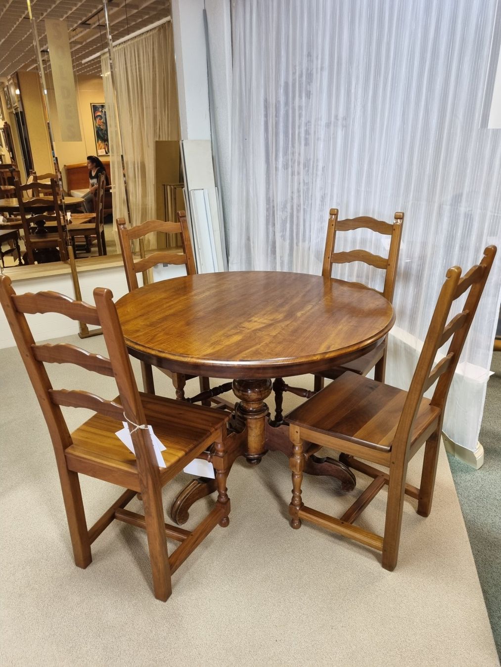 Sedie: Chaises à liquider. Divers modèles – Nuovo e nell'imballaggio originale da Lausanne venduto da casa56 6