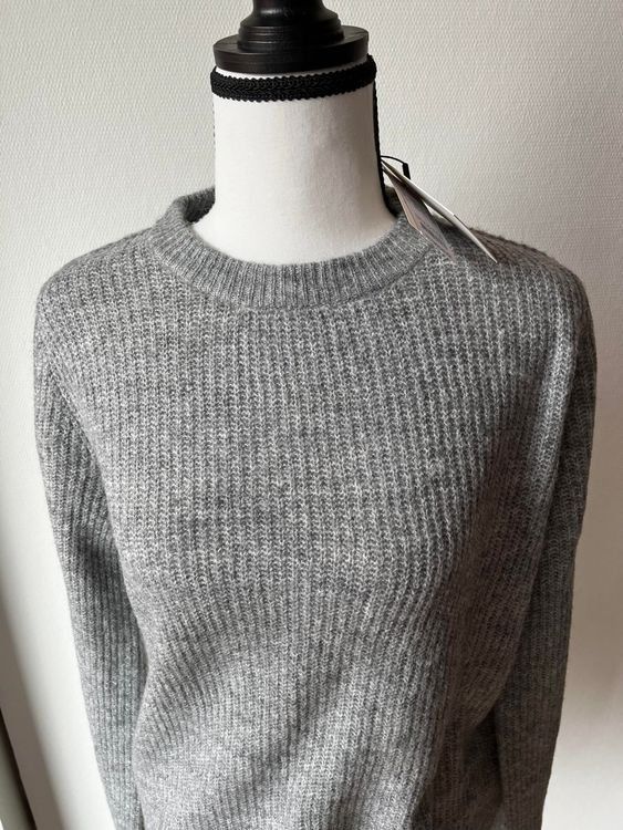 Pullover & Sweatshirts: b.young Pullover grau GrösseM 13%WOOL NEUE – Neu und originalverpackt aus Riehen von edu_92w7 1