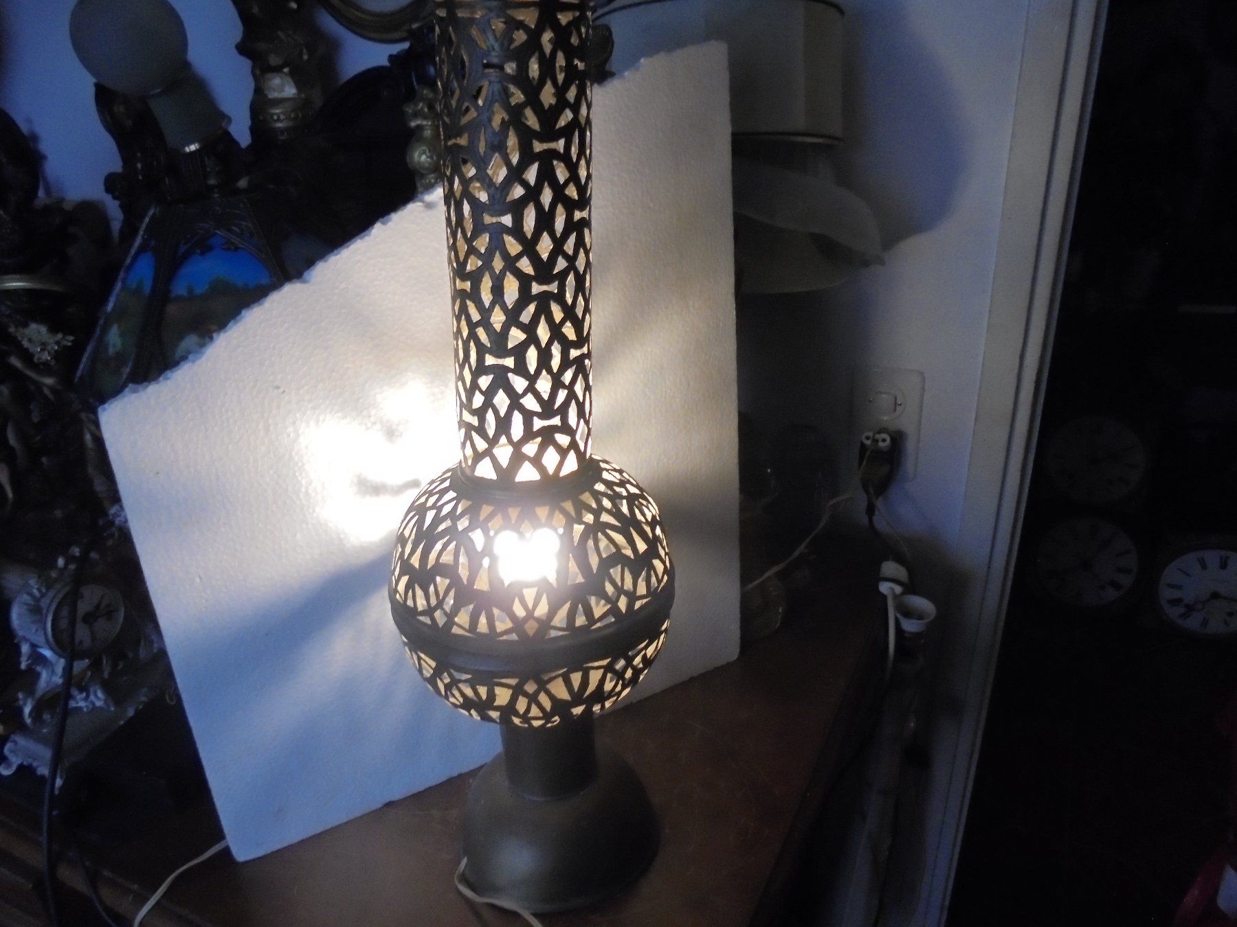 Lampade: Alte, grosse Tischlampe von ca. 1950 – Usato da Camorino venduto da Hunpete