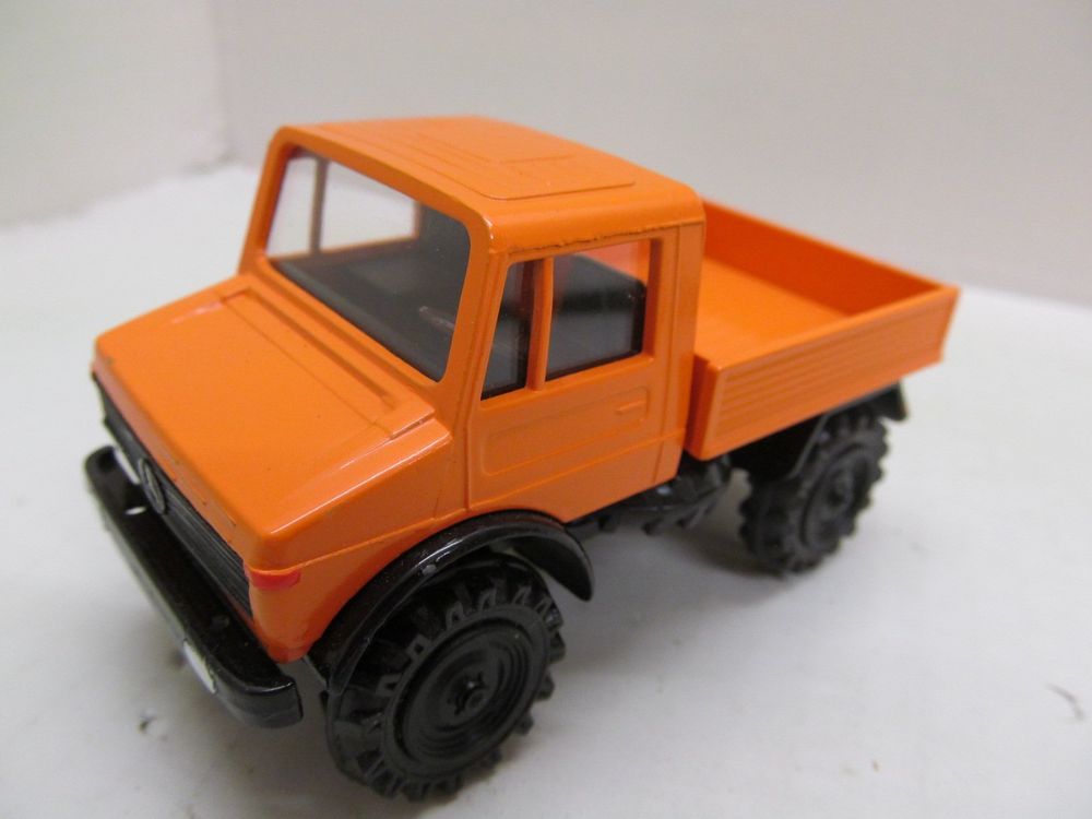 MERCEDES-BENZ UNIMOG U-1500 Cursor 974,1:43,Top-Zustand. EUR 15,90 - DE
