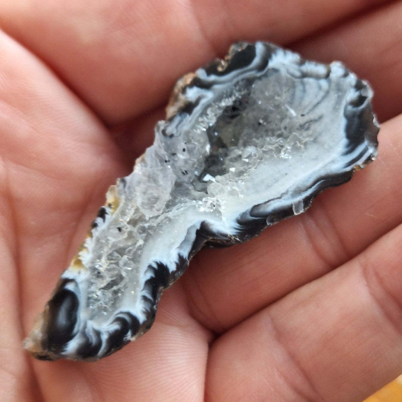 Minerali & Pietre curative: Wunderschöne Druse 💎 – Usato da Aeugstertal venduto da firefly33
