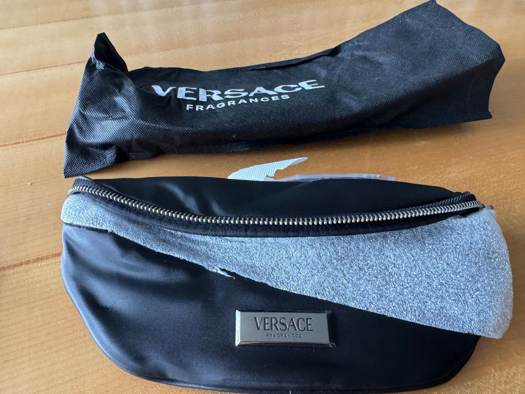 Versace Taschen für Damen: Bauchtasche – Neu (gemäss Beschreibung) aus 6315 Oberägeri von jud_mzd5