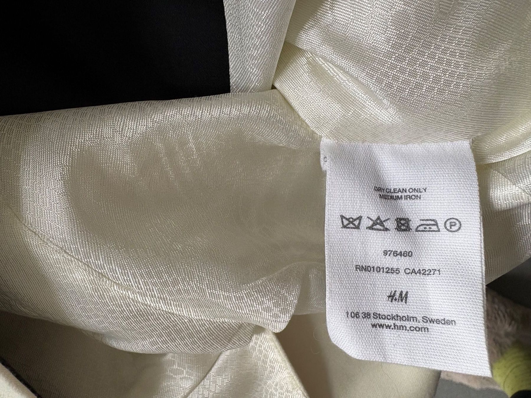 Roberto Cavalli Giacche: ROBERTO CAVALLI x H&M Blazer size 36 – Usato da Muzzano venduto da Sidney_3 3