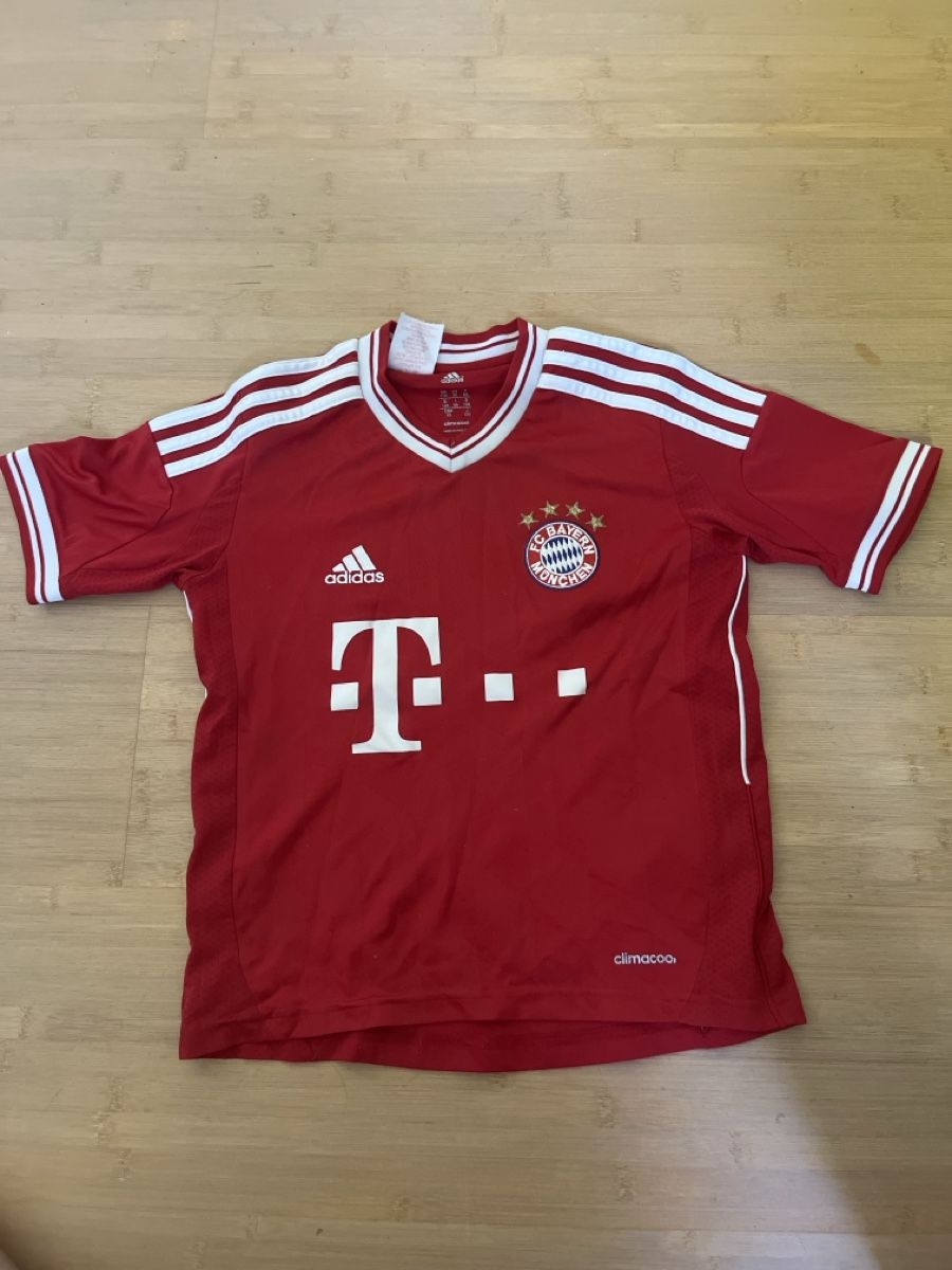 Canottiere & Pantaloni: FC Bayern Trikot – Usato da Zürich venduto da dim_58lk