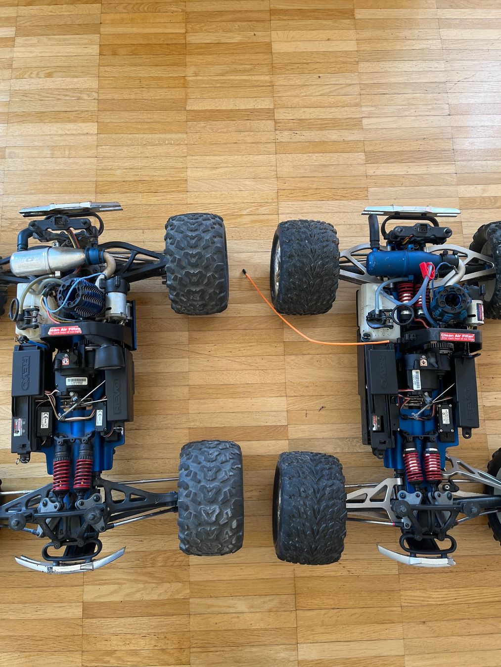 Traxxas RC Kits de montage: Traxxas Revo 3.3 sammlung – D'occasion à Aesch BL par loki-007 5