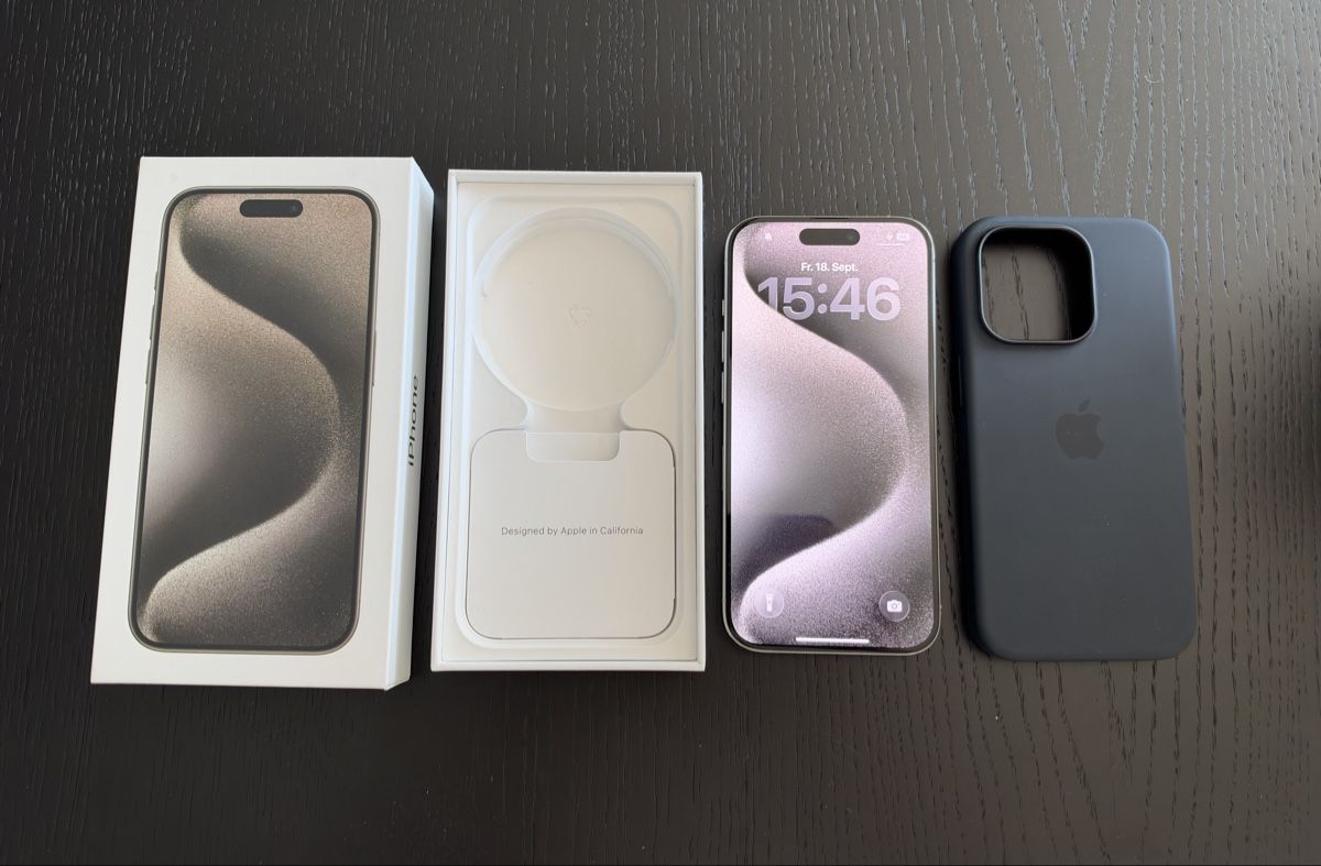 Apple Telefoni cellulari / Smartphones: iPhone 15 Pro 128GB – Usato da Rotkreuz venduto da tiger1996