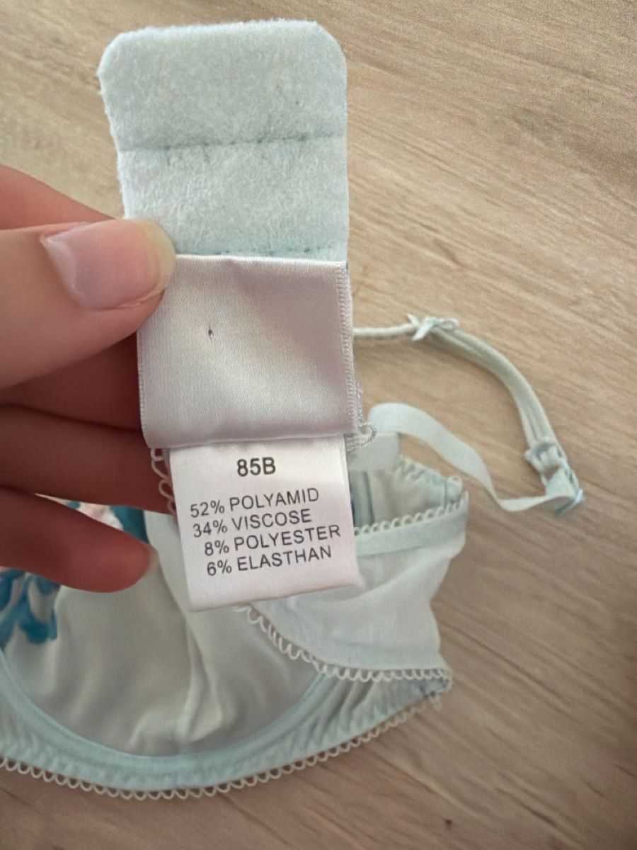 Sonstige Unterwäsche: BH mit Spitzendetails – Gebraucht aus Rütihof von liv_k2bp 3